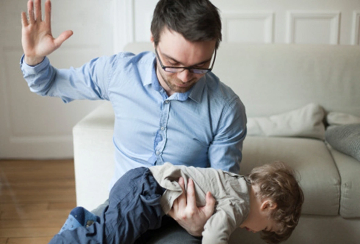 В Азербайджане водятся штрафы за телесные наказания детей