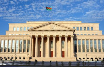 Adından istifadə edilən hüquqi şəxs mənəvi zərər tələb edə bilərmi? – Ali Məhkəmədən izah