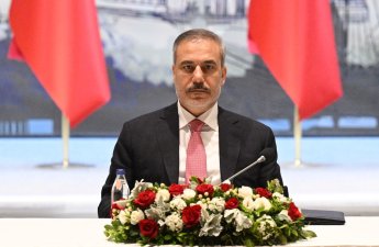 Фидан назвал атаку на Иран несправедливой и призвал остановить конфликт