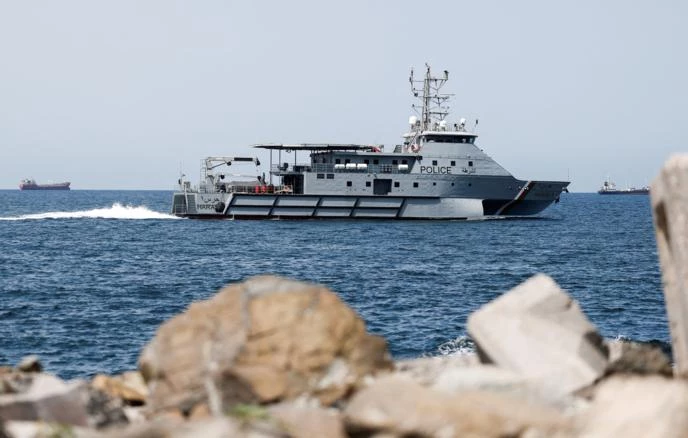 США рассматривают возможность сопровождения судов военными кораблями