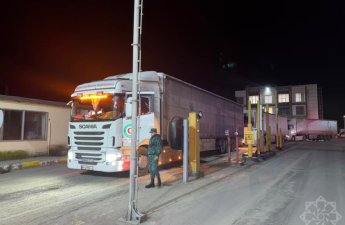 Rusiyanın İrana göndərdiyi humanitar yardımı daşıyan yük maşınları sərhəddən keçib