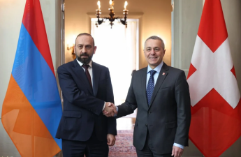 Mirzoyan isveçrəli həmkarı ilə Yaxın Şərqi müzakirə ediblər