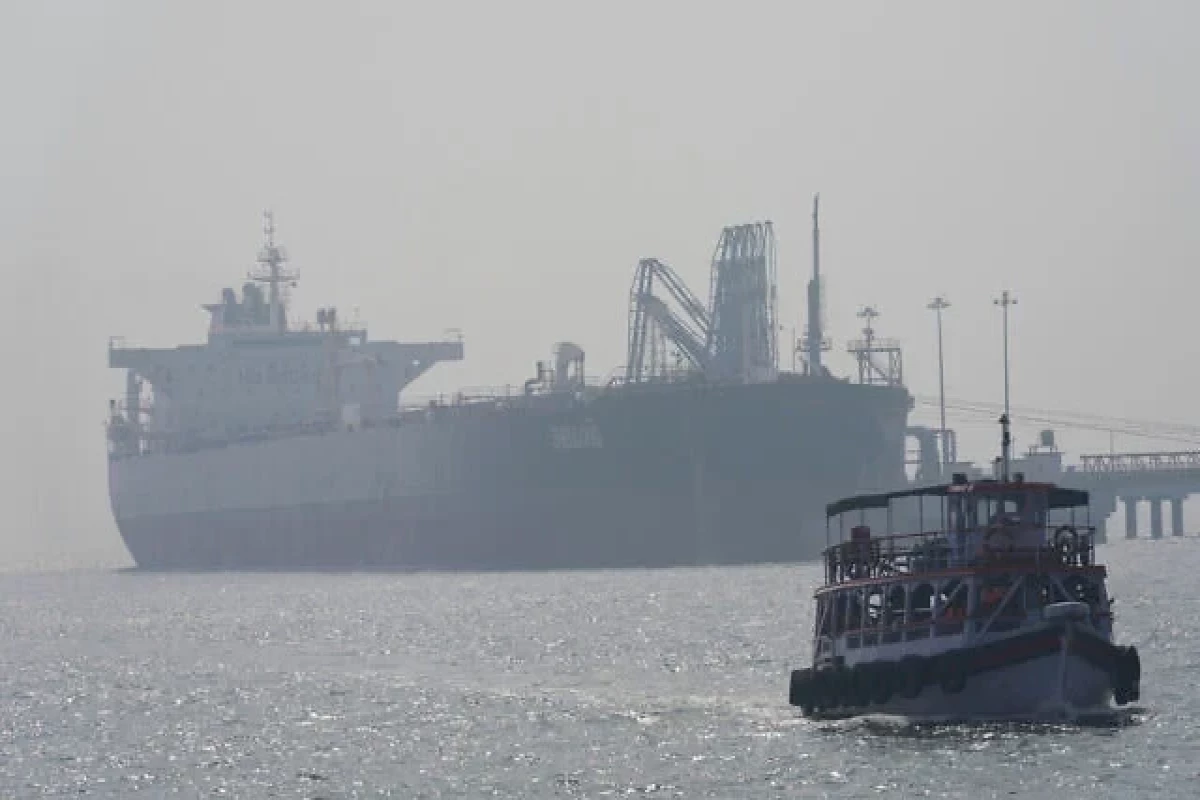 İran bəzi Hindistan gəmilərinin Hörmüz boğazından keçməsinə icazə verib