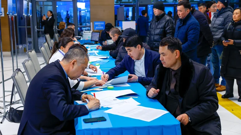 Qazaxıstanda referendumda seçici fəallığı 64,43% olub
