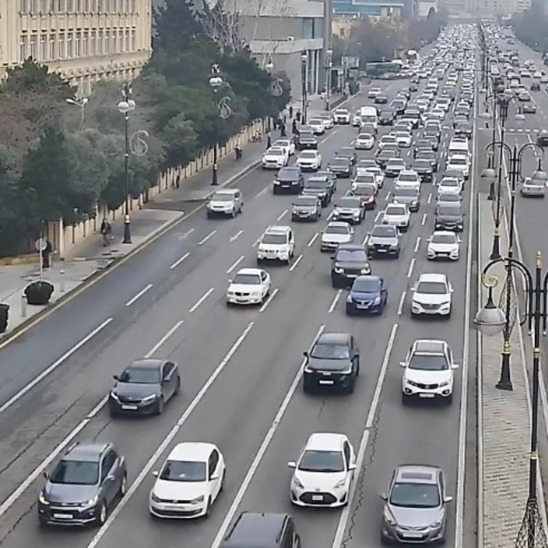 Paytaxtın bu küçələrində sıxlıq var - SİYAHI