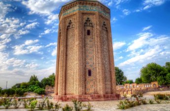 Möminə xatun türbəsinin bərpasına pul ayrıldı - SƏRƏNCAM