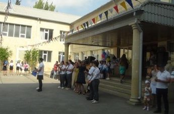 Məktəblərdə neçə gün dərs olmayacaq?