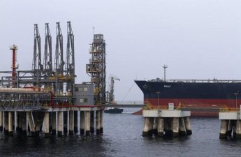 BƏƏ-də neft istehsalı 50%-dən çox azaldı