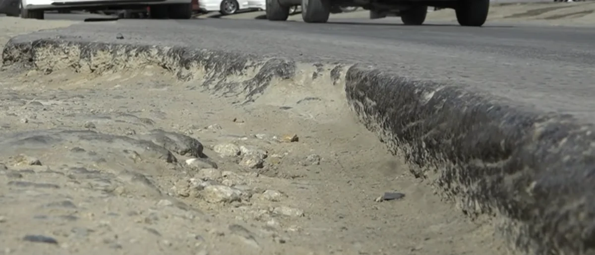 Sürücüləri bəlaya salan yol: 