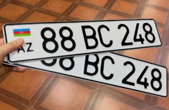 Azərbaycanda yeni nömrə nişanlarının verilməsinə başlanıldı - VİDEO