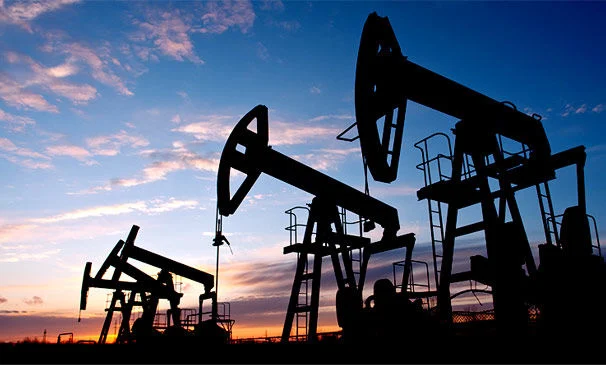 Нефть продолжает дешеветь