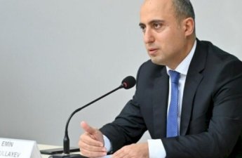 Nazir oxşarını təltif etdi – FOTO