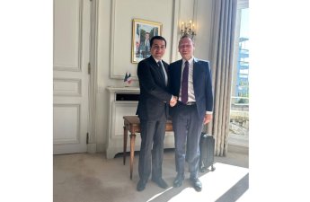 Хикмет Гаджиев обсудил в Париже с советником Макрона двусторонние отношения