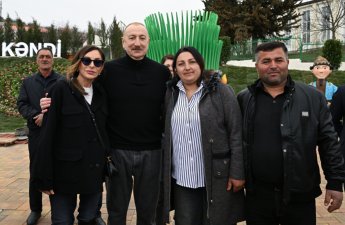 “Mehriban, sən də gəl, bizimlə şəkil çəkdir” - Prezident+Video