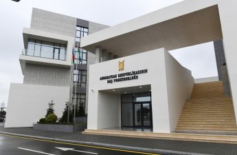 Beynəlxalq axtarışda olan əcnəbi Bakı aeroportunda ƏLƏ KEÇDİ