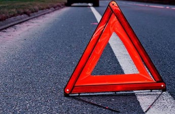 Avtomobil qadını vuraraq öldürdü