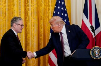 Трамп высмеял Стармера, опубликовав пародийное видео