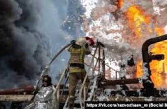 В Ростове загорелись топливные склады