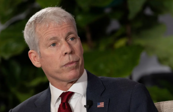 ABŞ rəsmisi İranın Hörmüz boğazı üzərində nəzarətini qəbuledilməz adlandırıb