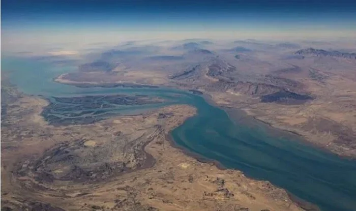 İran Hörmüzə ondan çox mina yerləşdirib - KİV