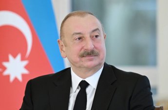 İlham Əliyev Yunanıstan prezidentini milli bayram münasibətilə təbrik edib