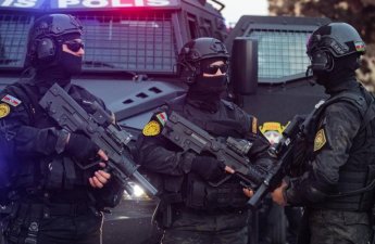 Polis əməliyyat keçirdi - Saxlanılanlar var - FOTO