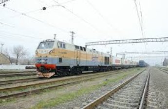 Железнодорожный состав с гумпомощью РФ для Ирана достиг станции 