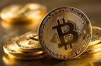 Биткоин подешевел на 3% на фоне геополитической неопределенности