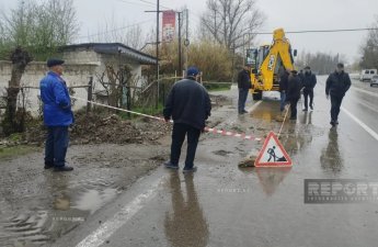 Kürdəmirdə magistral su xətti partlayıb, rayon mərkəzi və altı kənd susuz qalıb