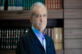 Pezeşkian xəbərdarlıq etdi: Müharibənin sizin ərazinizdən idarə edilməsinə imkan verməyin