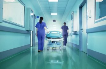 Ağdaşda doğum zamanı körpə öldü