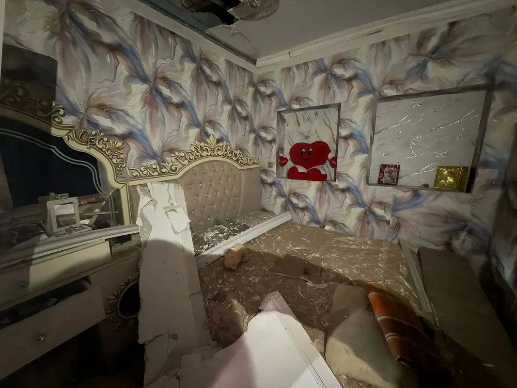 Şirvanda yaşayış evində partlayış: Xəsarət alan var - FOTO/VİDEO