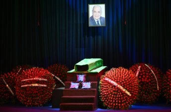 Rasim Balayevlə vida mərasimi başa çatdı - FOTO/VİDEO