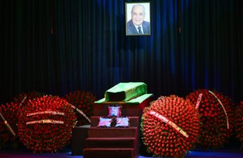 İlham Əliyev və Mehriban Əliyeva Rasim Balayevin vəfatı ilə əlaqədar nekroloq imzalayıblar