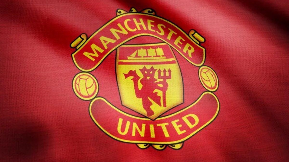 İngiltərəli müdafiəçi 