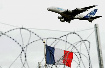 Израиль приостановил военную торговлю с Францией