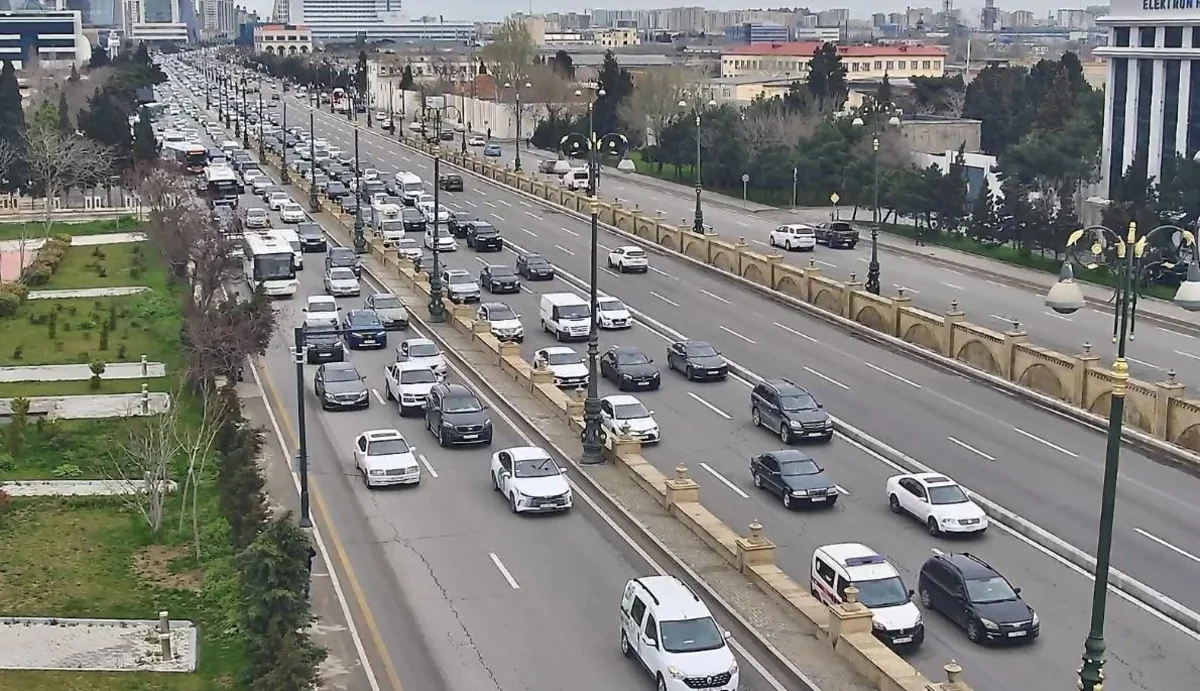 Paytaxtın bu küçələrində sıxlıq var - SİYAHI