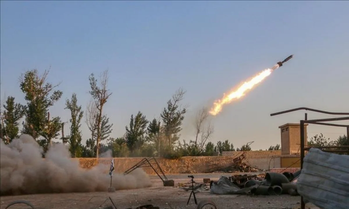 Husilər İsraili ballistik raketlərlə vurdular