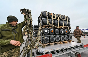 KİV: Avropa Hörmüzün açılmasına kömək etməsə, ABŞ Ukraynaya silah tədarükünü dayandıracaq