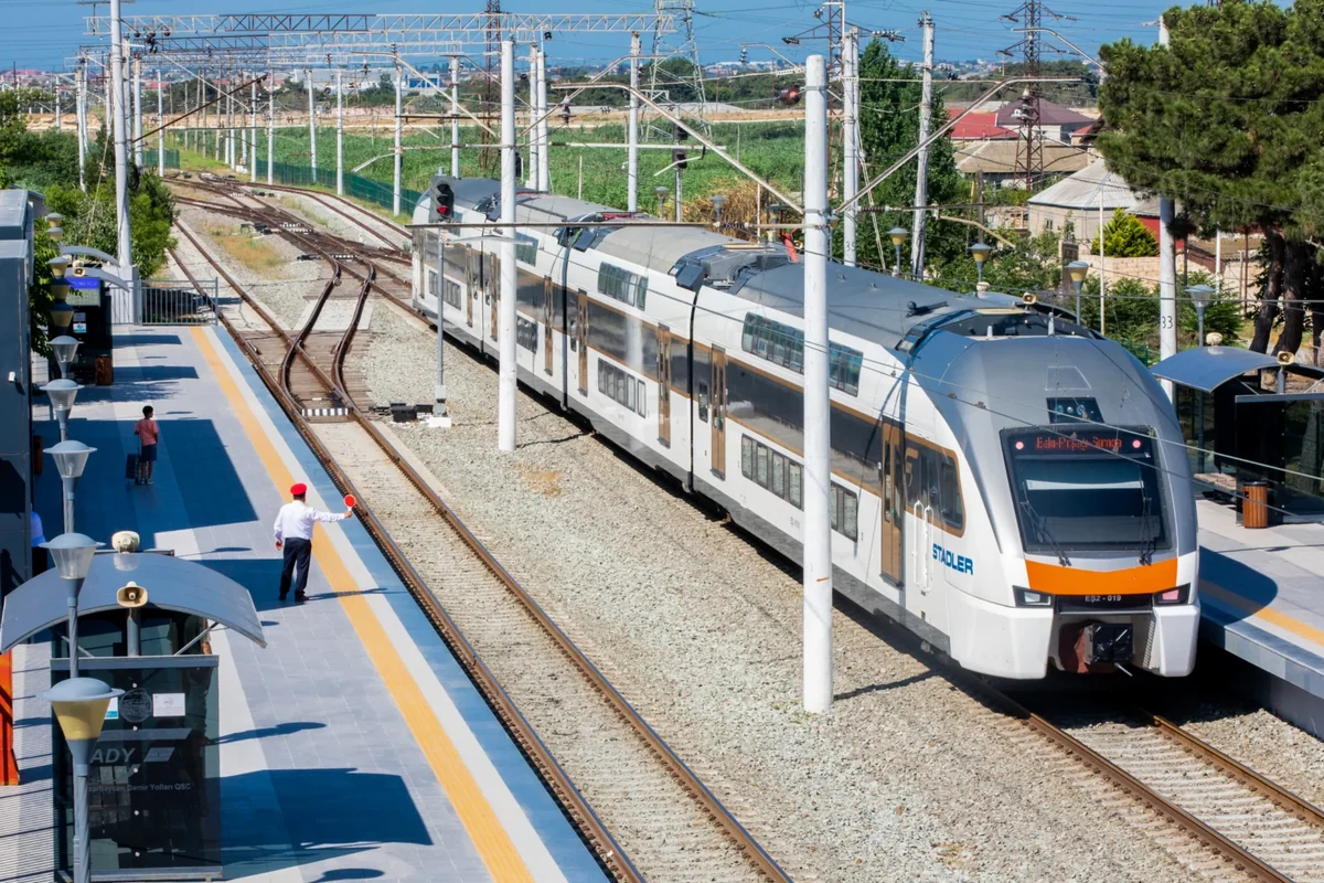 Bakı-Xırdalan-Sumqayıt qatarlarının hərəkətinin bərpa olunacağı tarix BİLİNDİ 