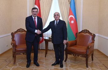 Əli Əsədov Cevdet Yılmazla görüşəcək