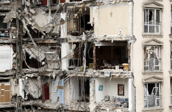 Tehranda 46 mindən çox bina hava hücumuna məruz qalıb