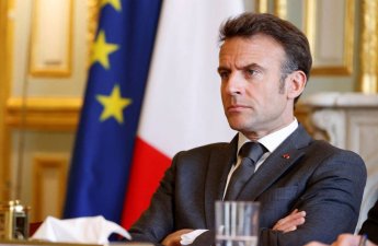 Makron İranın suverenliyinə hörmət etməyə çağırıb