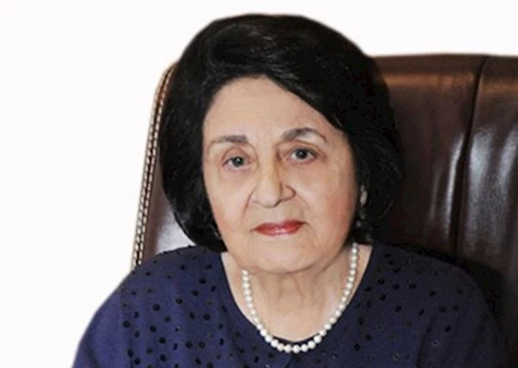 Легенда БГУ: Масума Меликова уже 68 лет работает в университете