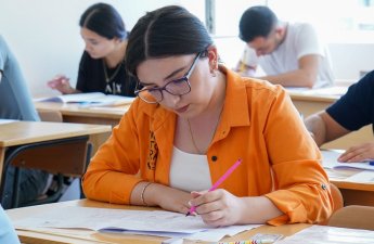 Dövlət qulluğuna qəbul üzrə növbəti test imtahanı keçirilir