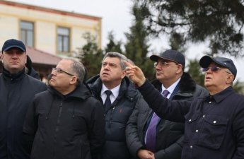 Глава МЧС осмотрел пострадавший от дождя район-ВИДЕО-ФОТО