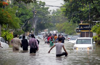 Число жертв наводнений на северо-западе Пакистана достигло 45