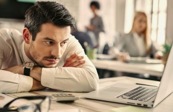 Bu halda iş DAYANDIRILMALIDIR