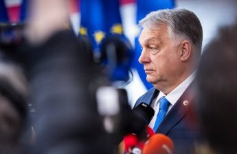 Виктор Орбан проинспектировал военных, охраняющих газопровод на границе с Сербией