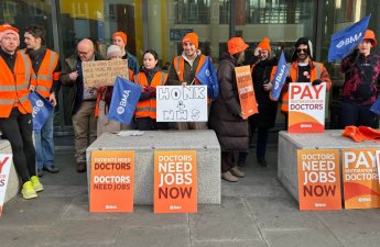 В Великобритании началась 6-дневная забастовка врачей-резидентов